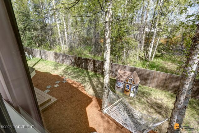 2400 Brook Hill Circle, Anchorage, AK 99516