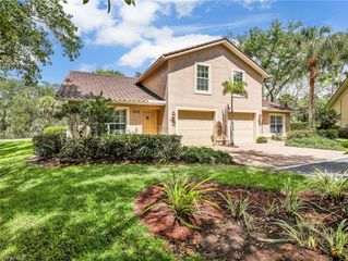 3515 Avion Woods CT 801, Naples, FL 34104