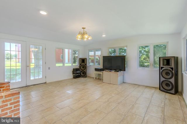 8418 MAPLEVILLE RD, Boonsboro, MD 21713