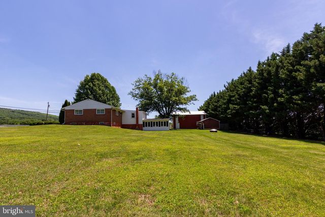 8418 MAPLEVILLE RD, Boonsboro, MD 21713