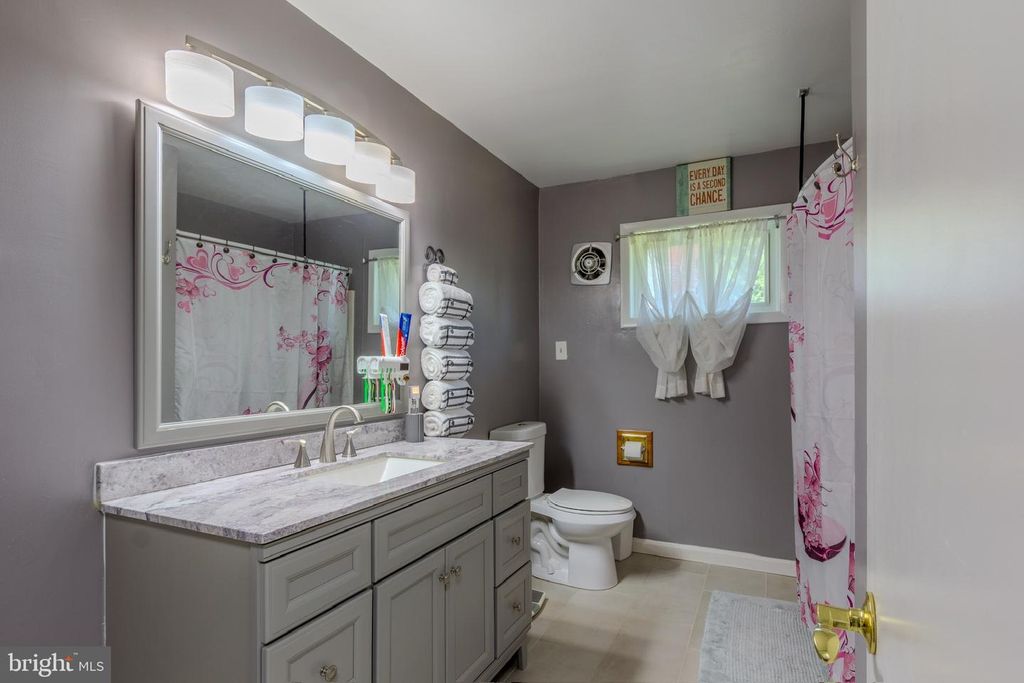 Image 26 of property listing at 8418 MAPLEVILLE RD, Boonsboro, MD 21713