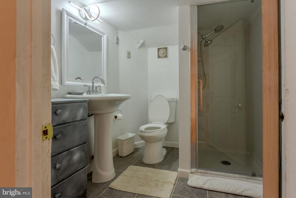 Image 32 of property listing at 8418 MAPLEVILLE RD, Boonsboro, MD 21713