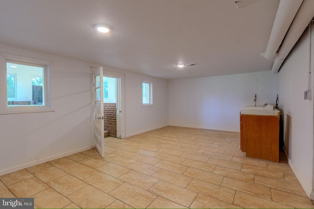 Image 33 of property listing at 8418 MAPLEVILLE RD, Boonsboro, MD 21713