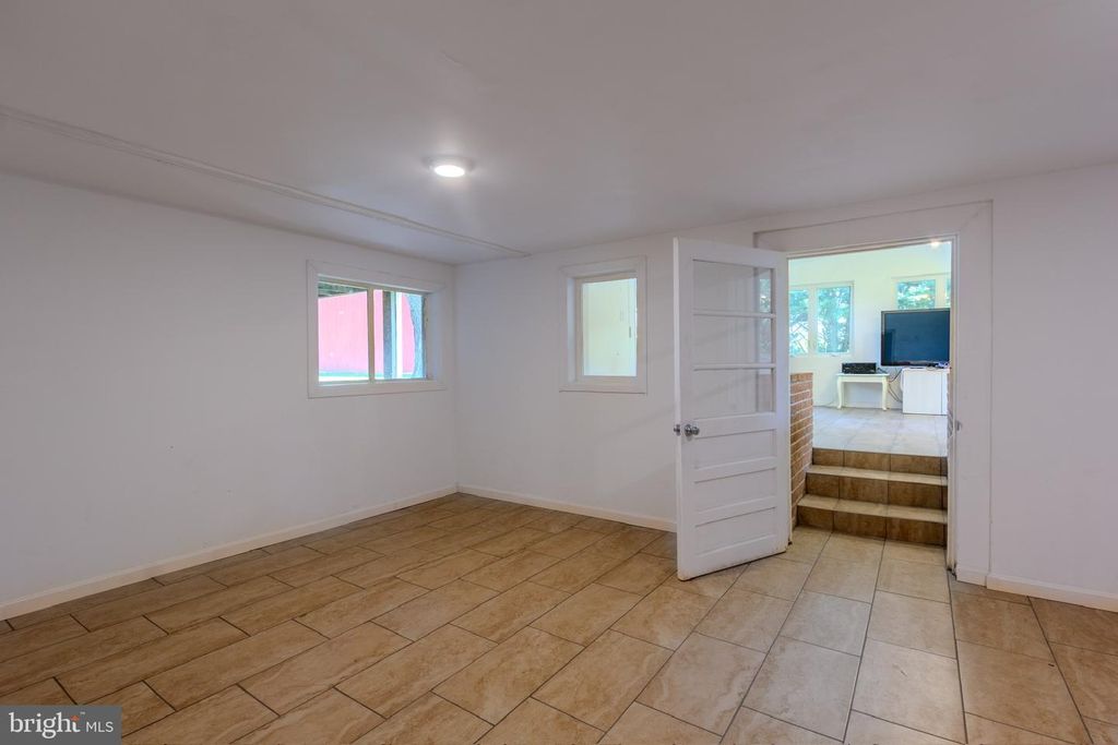 Image 35 of property listing at 8418 MAPLEVILLE RD, Boonsboro, MD 21713