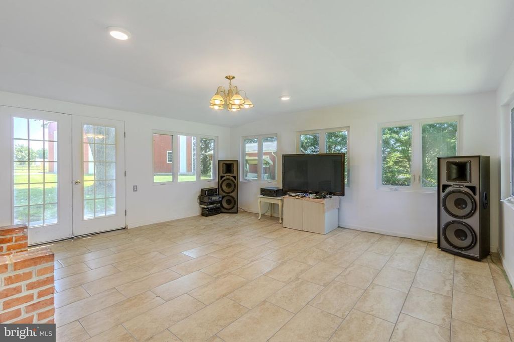 Image 37 of property listing at 8418 MAPLEVILLE RD, Boonsboro, MD 21713