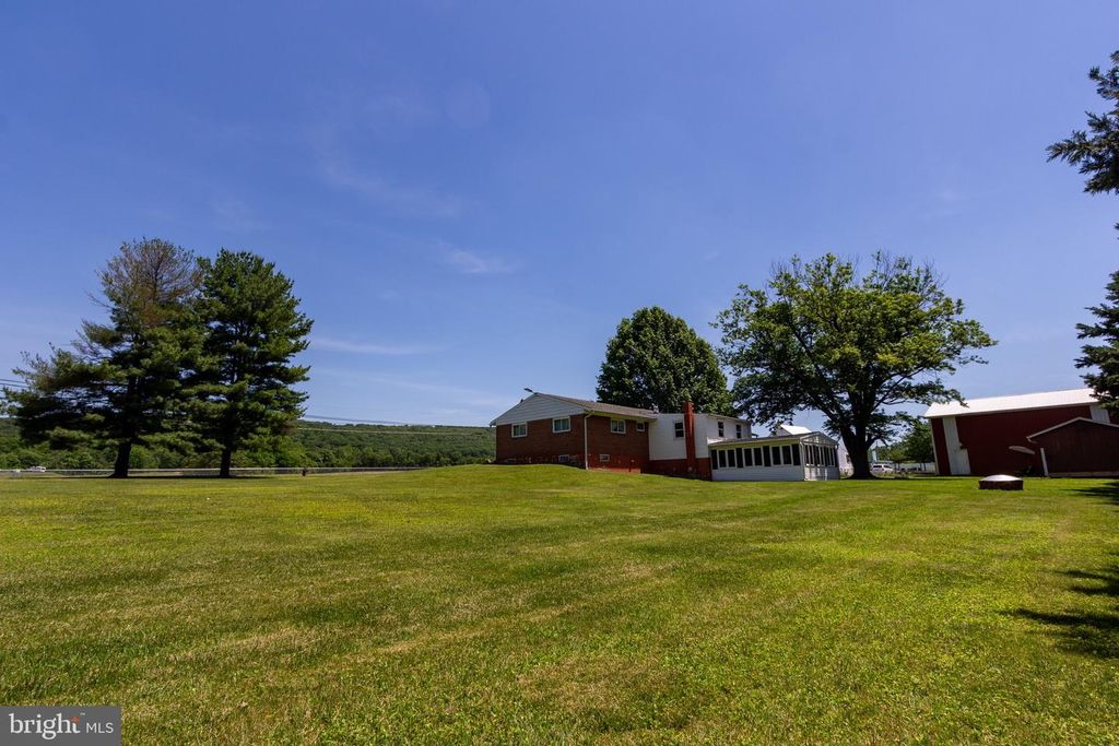 Image 60 of property listing at 8418 MAPLEVILLE RD, Boonsboro, MD 21713