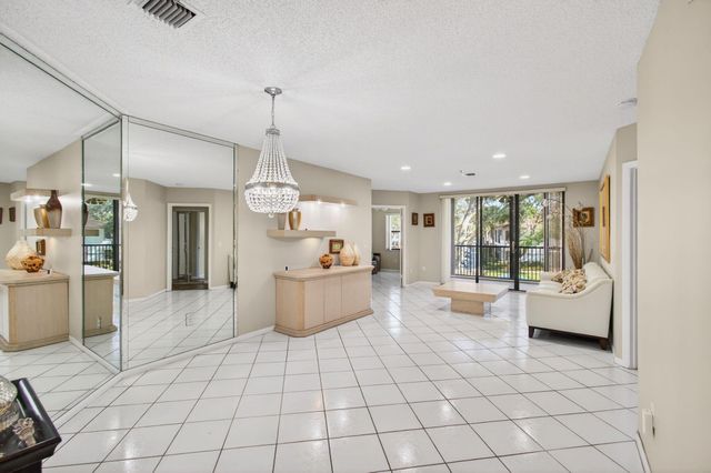 5133 Brisata Circle L, Boynton Beach, FL 33437