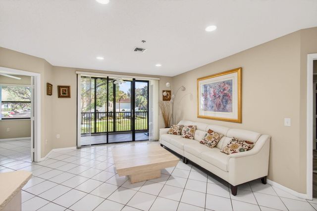 5133 Brisata Circle L, Boynton Beach, FL 33437