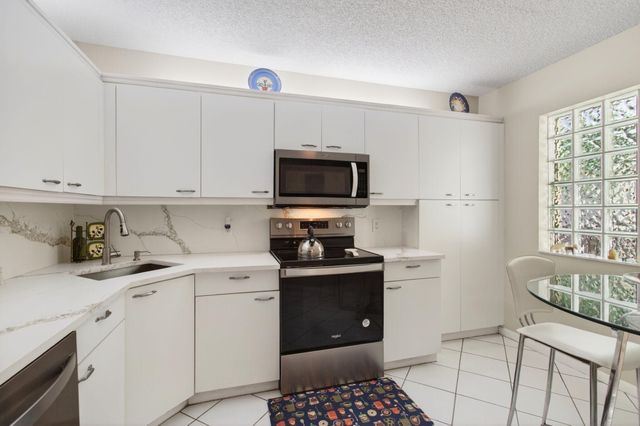 5133 Brisata Circle L, Boynton Beach, FL 33437