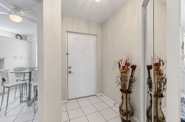 5133 Brisata Circle L, Boynton Beach, FL 33437