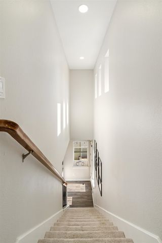 215 215 W Santa Cruz Way, Mountain House, CA 95391