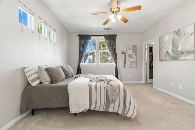 215 215 W Santa Cruz Way, Mountain House, CA 95391