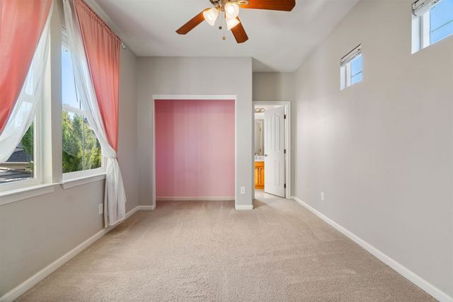 215 215 W Santa Cruz Way, Mountain House, CA 95391