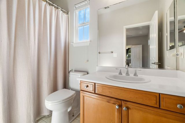 215 215 W Santa Cruz Way, Mountain House, CA 95391