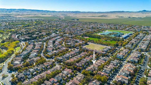 215 215 W Santa Cruz Way, Mountain House, CA 95391