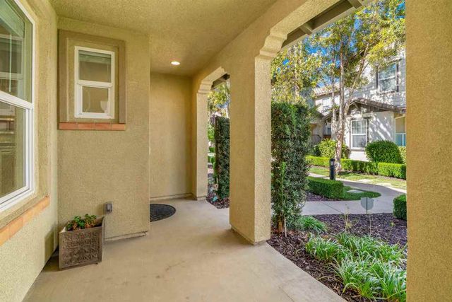 215 215 W Santa Cruz Way, Mountain House, CA 95391