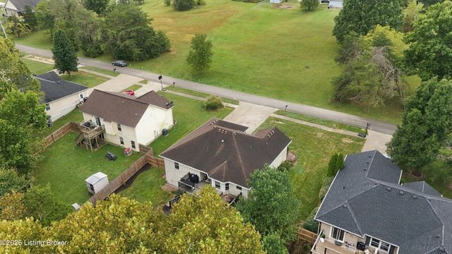 496 Simmons Ln, Mt Washington, KY 40047