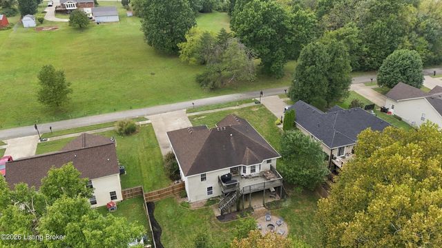 496 Simmons Ln, Mt Washington, KY 40047