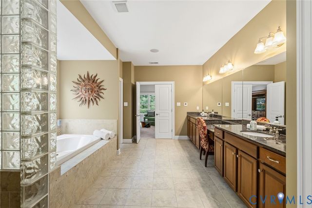 16007 Hidden Sedge Ct, Moseley, VA 23120