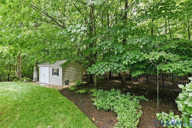 16007 Hidden Sedge Ct, Moseley, VA 23120