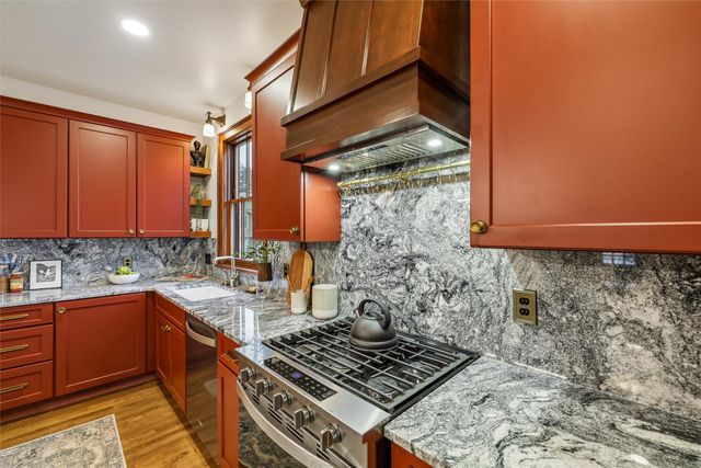 3507 11th Street, Des Moines, IA 50313