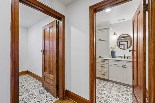 3507 11th Street, Des Moines, IA 50313