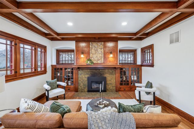 3507 11th Street, Des Moines, IA 50313