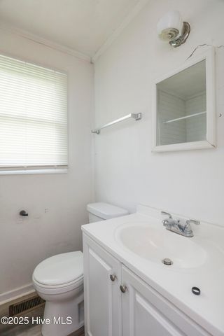 309-311 Starling Street, Jacksonville, NC 28540