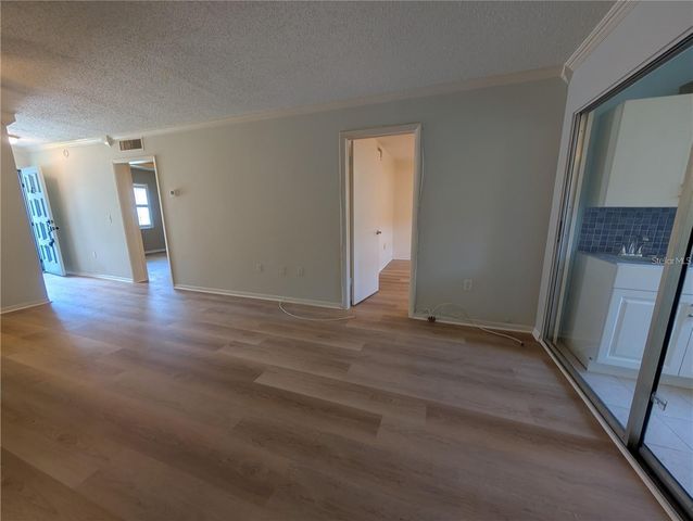 13850 OAKWOOD LANE, Seminole, FL 33776