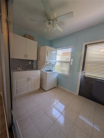 13850 OAKWOOD LANE, Seminole, FL 33776