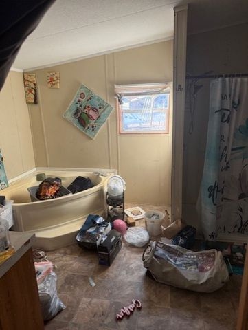 203 S Ridgeview Court, Azle, TX 76020