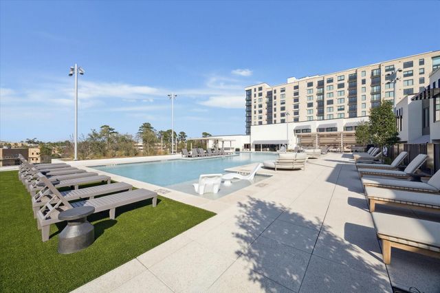 1 Riva Row 1117, The Woodlands, TX 77380