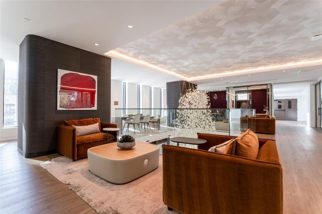 1 Riva Row 1117, The Woodlands, TX 77380