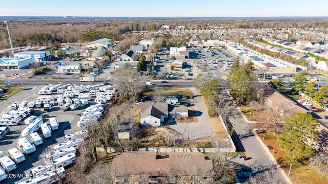 1339 River Avenue, Lakewood, NJ 08701