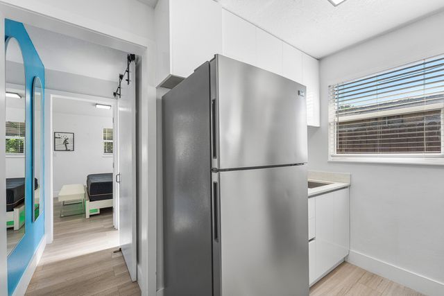 1545 NE 32nd Street 2, Oakland Park, FL 33334