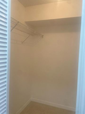 4820 Lucerne Lakes Boulevard W 205, Lake Worth, FL 33467