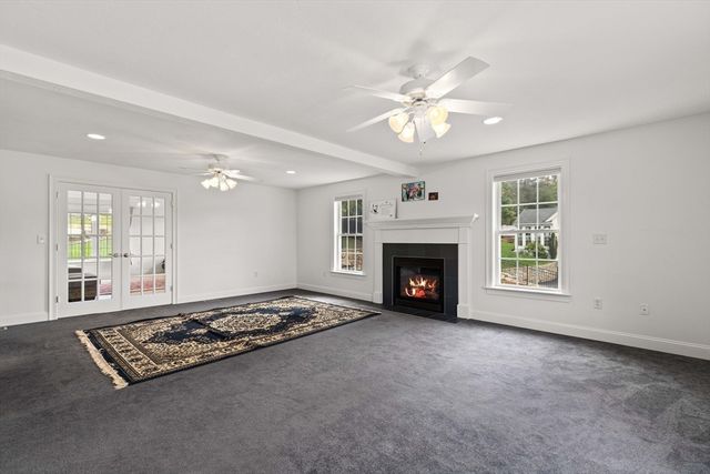 253 Shining Rock Dr, Northbridge, MA 01534