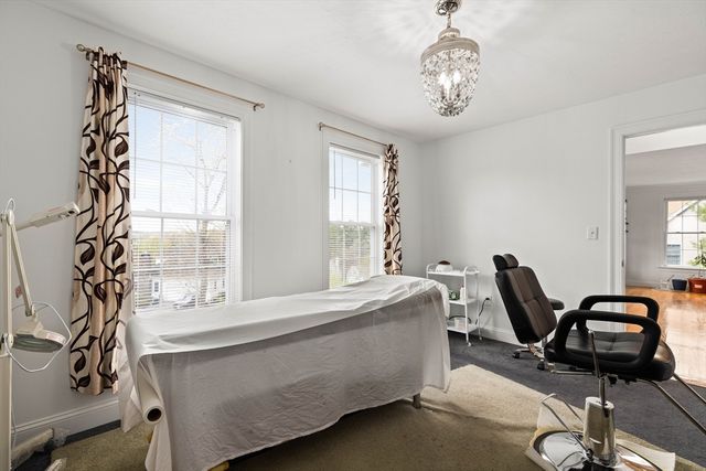 253 Shining Rock Dr, Northbridge, MA 01534