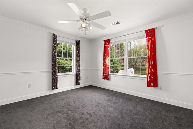 253 Shining Rock Dr, Northbridge, MA 01534