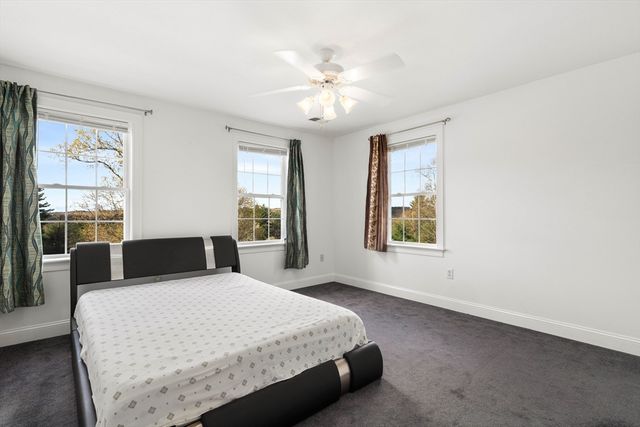 253 Shining Rock Dr, Northbridge, MA 01534
