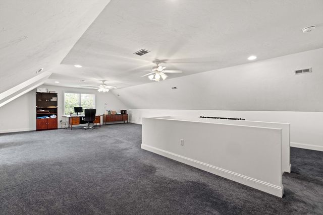 253 Shining Rock Dr, Northbridge, MA 01534