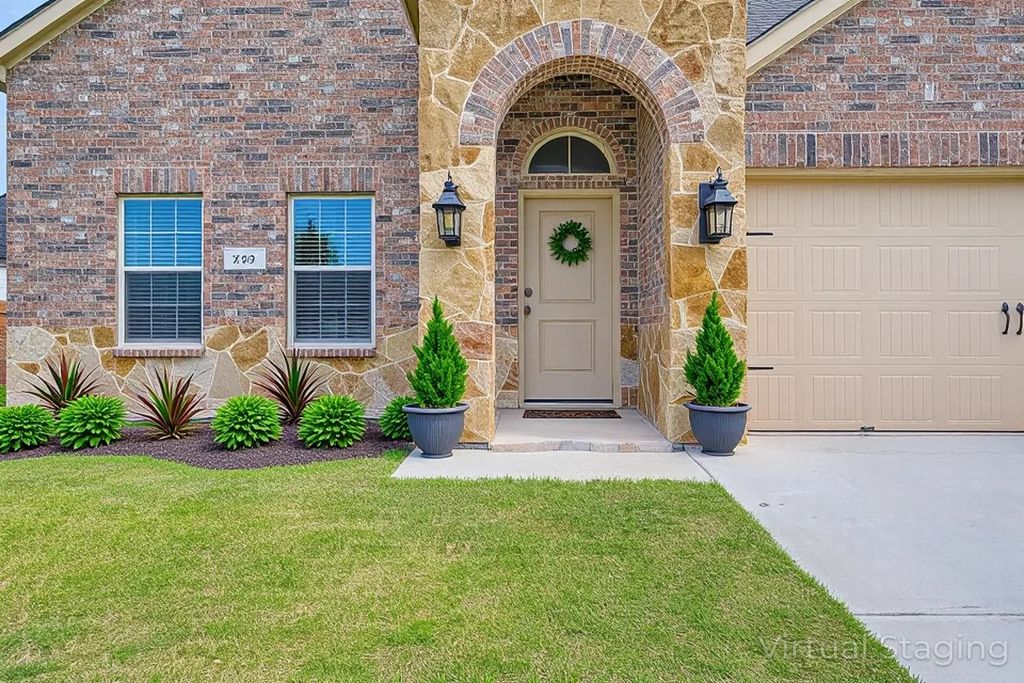 612 Excelsior Drive, Waxahachie, TX 75165