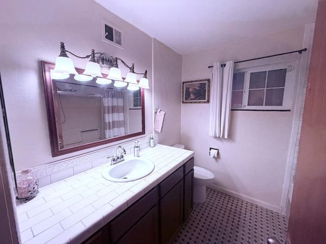 1197 S Minaret Ave, Turlock, CA 95380