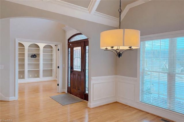 6003 Red Oak Court, Kernersville, NC 27284