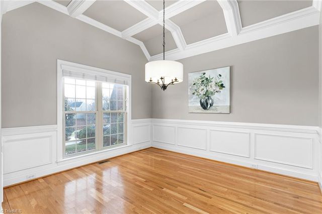 6003 Red Oak Court, Kernersville, NC 27284