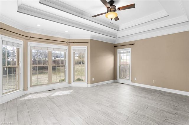 6003 Red Oak Court, Kernersville, NC 27284