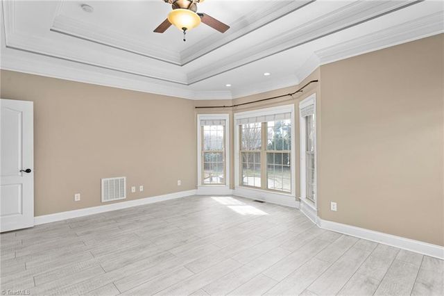 6003 Red Oak Court, Kernersville, NC 27284