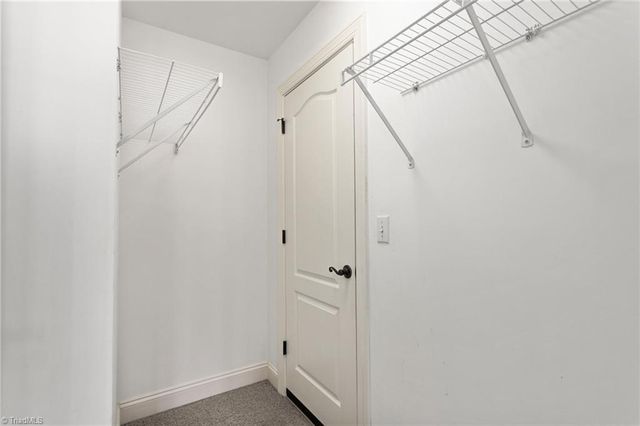 6003 Red Oak Court, Kernersville, NC 27284