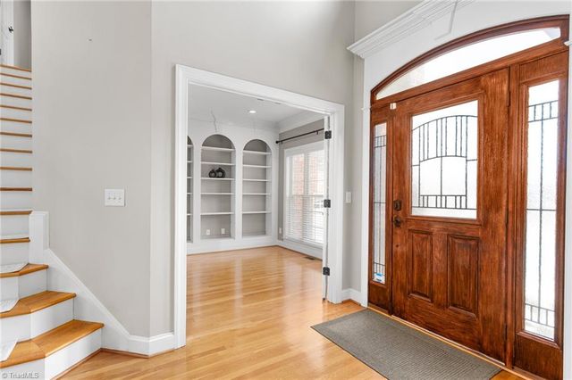 6003 Red Oak Court, Kernersville, NC 27284