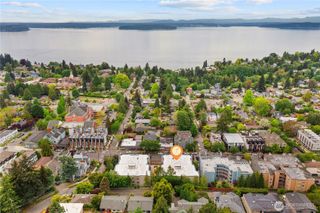 6960 California Avenue SW #A104, Seattle, WA 98136